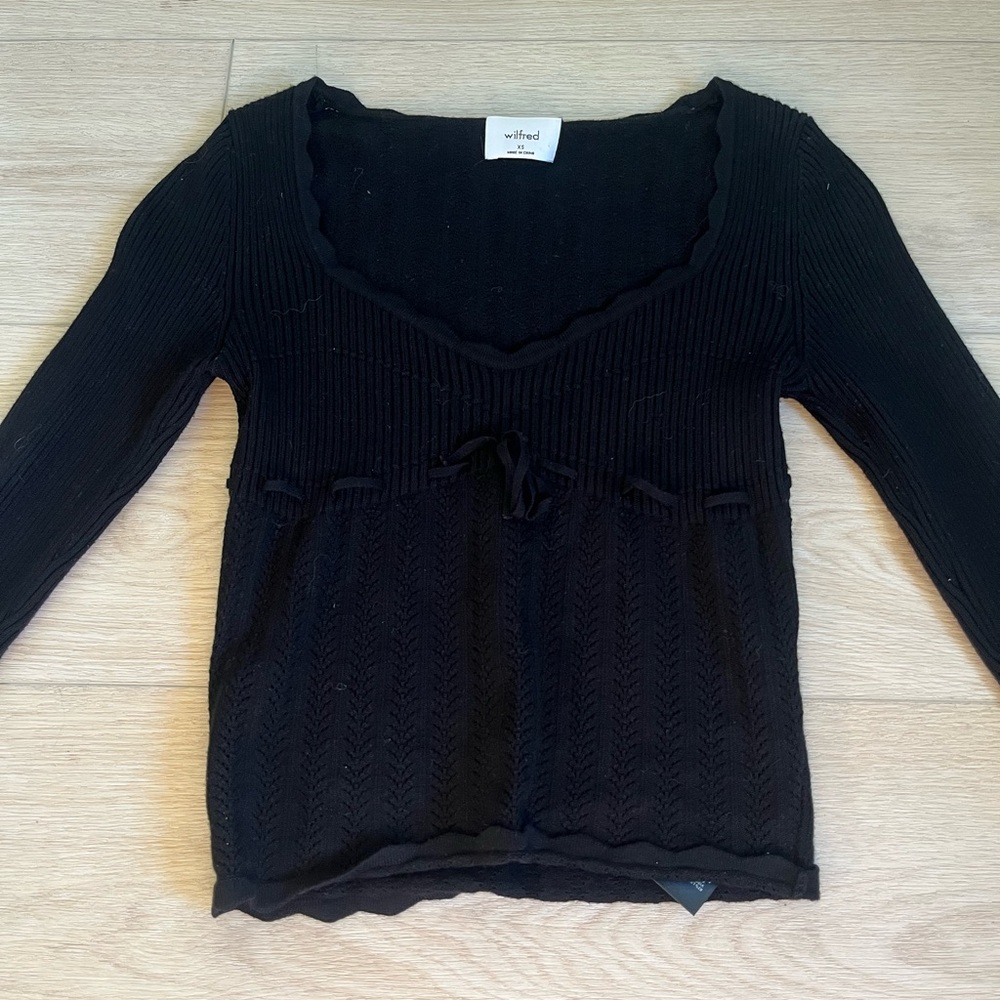 Aritzia Wilfred soloist sweater